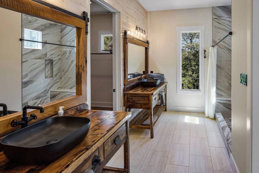 Custom Home by Waterside Contracting