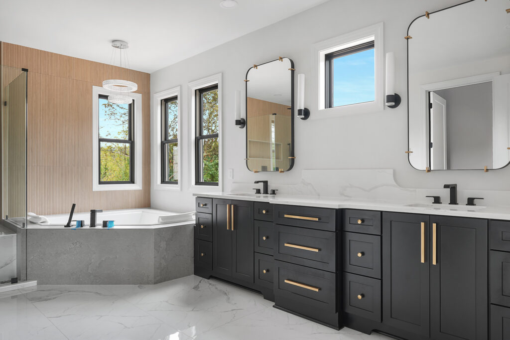 Custom Home by Waterside Contracting